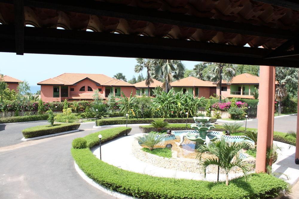 Seafront Residences Bijilo Exterior photo